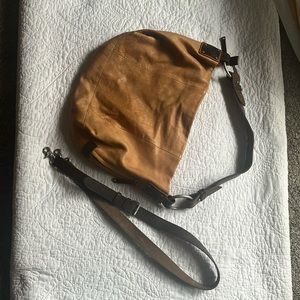 Sundance Ellington purse good condition inside and out only used once or twice:)